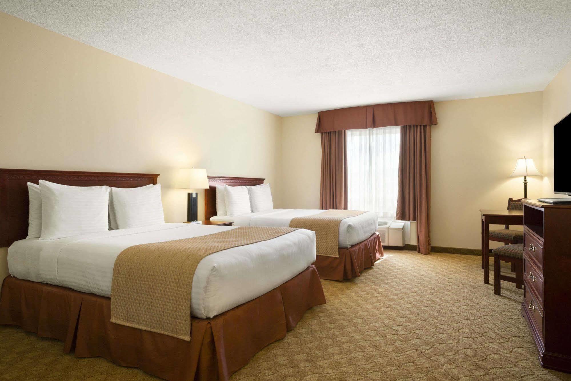 Days Inn By Wyndham Dawson Creek Exterior foto